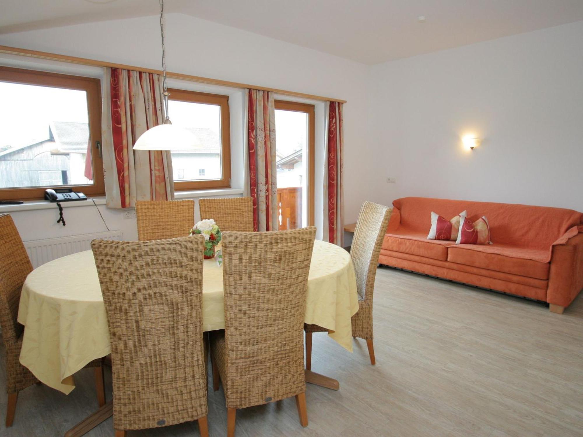 Charming Apartment In Uderns With Balcony Exteriér fotografie